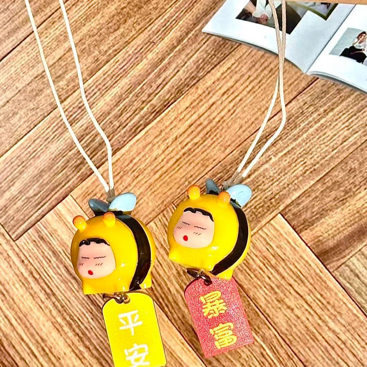 짱구는 못말려 꿀벌 코스프레 피규어 자동차 장식 펜던트 - Home Decor Interior 리뷰 및 가격